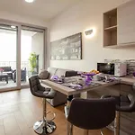 Stylish Suite Close By Trastevere And City Life