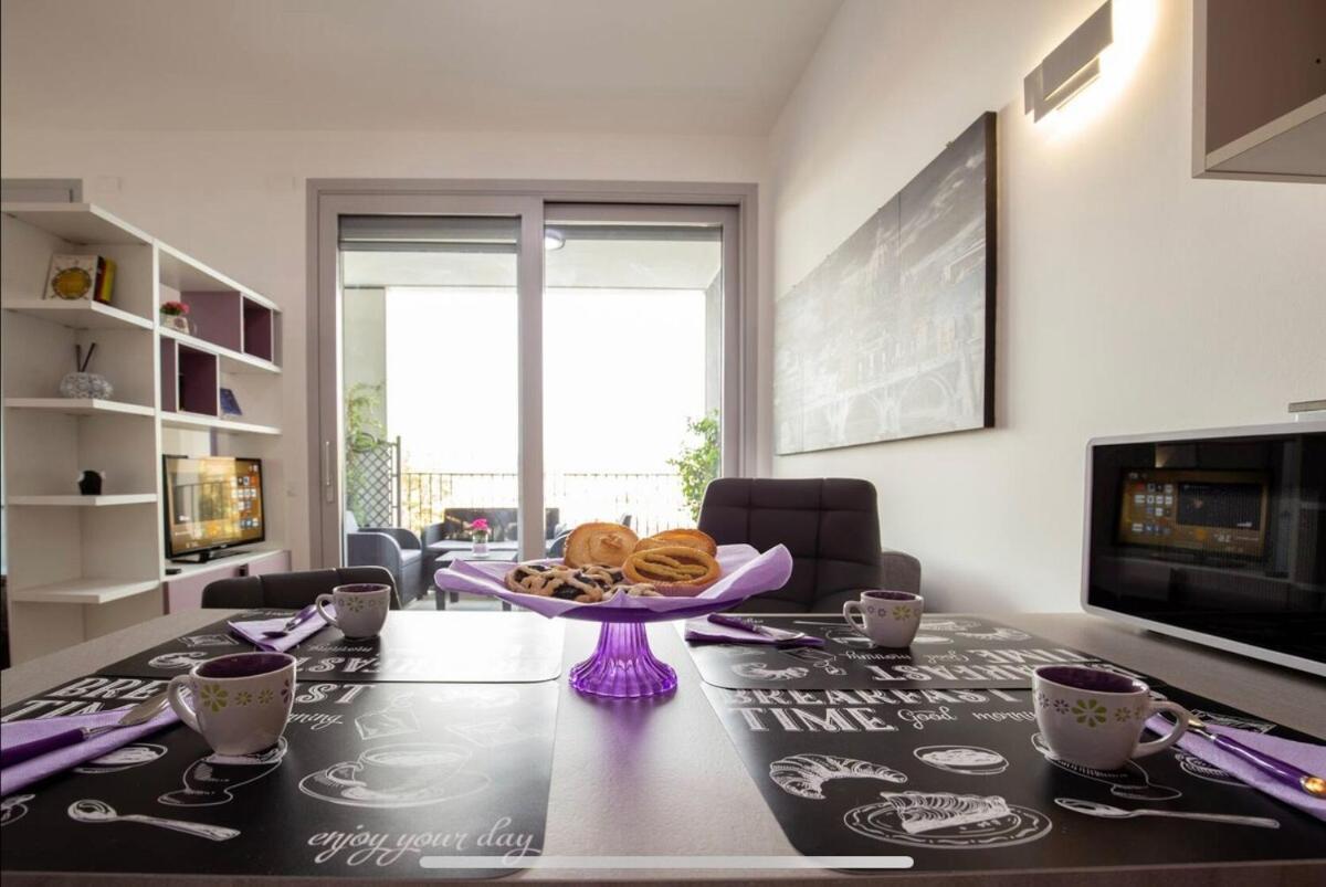 Stylish Close By Trastevere And Life Apartment